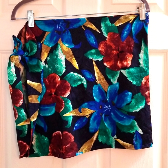 🎀VINTAGE SWIM SYSTEMS BIKINI WITH MATCHING SARONG 👙 - Picture 7 of 10